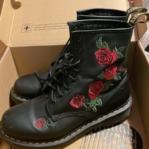 Dr. Marten’s women’s 10